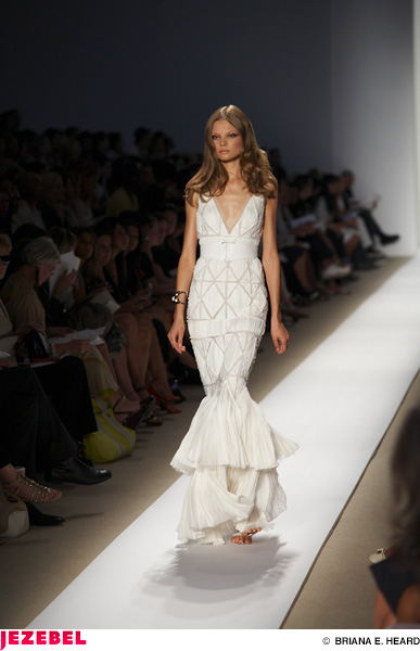 Illustration for article titled J. Mendel Spring/Summer '08 Show & Scene